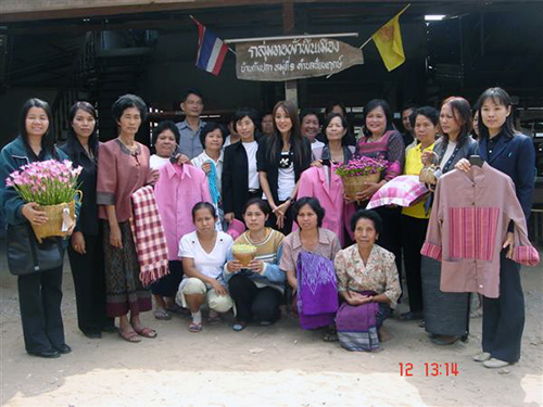 บ้านก้างปลา .. บ้านผ้าไทย เลย