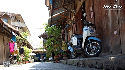 เป้ใบ รองเท้าคู่ รีวิว เลาะเลียบ ตลาดบน ชื่นชม บ้านไม้ เรือนเก่า เมืองโพธาราม