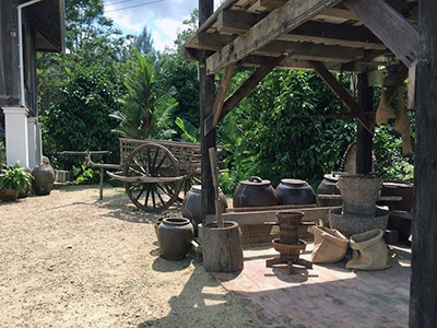 บ้านสี่เสาวโฮมสเตย์ (คีรีวง)