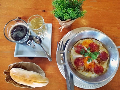 ร้านลำไยเฮ้าส์ อร่อยลำพูน
