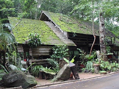 บ้านสายชล โฮมสเตย์ แม่กำปอง