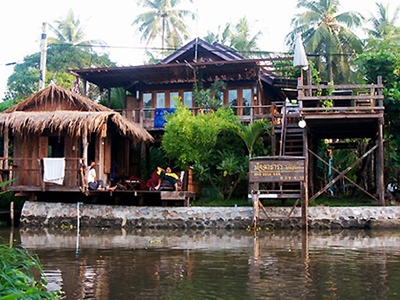 บ้านมัจฉาธารา โฮมสเตย์ อัมพวา