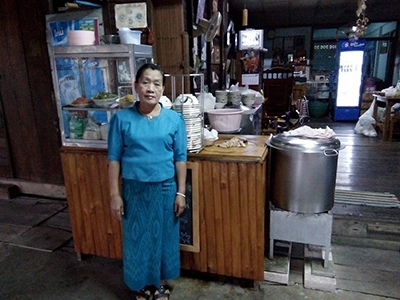 ก๋วยเตี๋ยวหมูต้มยำมะนาว เจ๊สงวน ตลาดน้ำบางน้อย