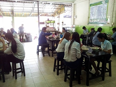 ร้านก๋วยเตี๋ยวนายร้อย