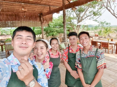บ้านทุ่งรุ่งอรุณ The Local Khuntan